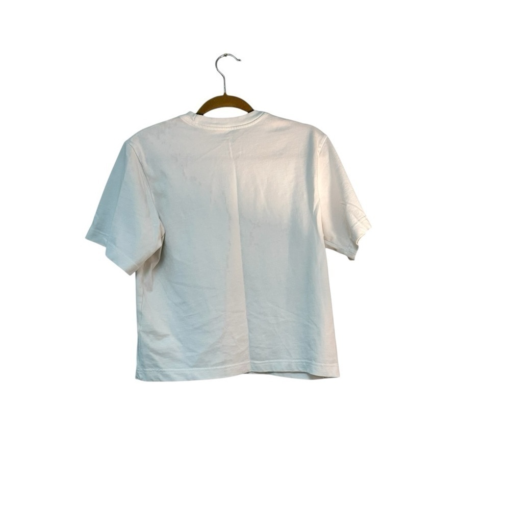 The Nike Tee - Picture 2 of 3